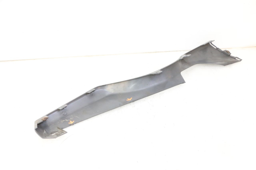 photo de BAS DE CAISSE GAUCHE SUZUKI BURGMAN 125 (2007 - 2014)