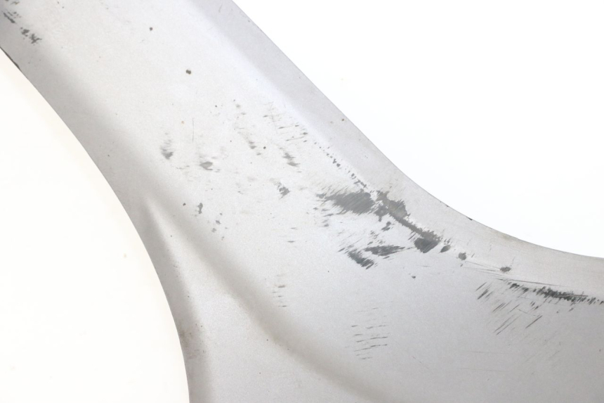 photo de BAS DE CAISSE GAUCHE SUZUKI BURGMAN 650 (2013 - 2020)