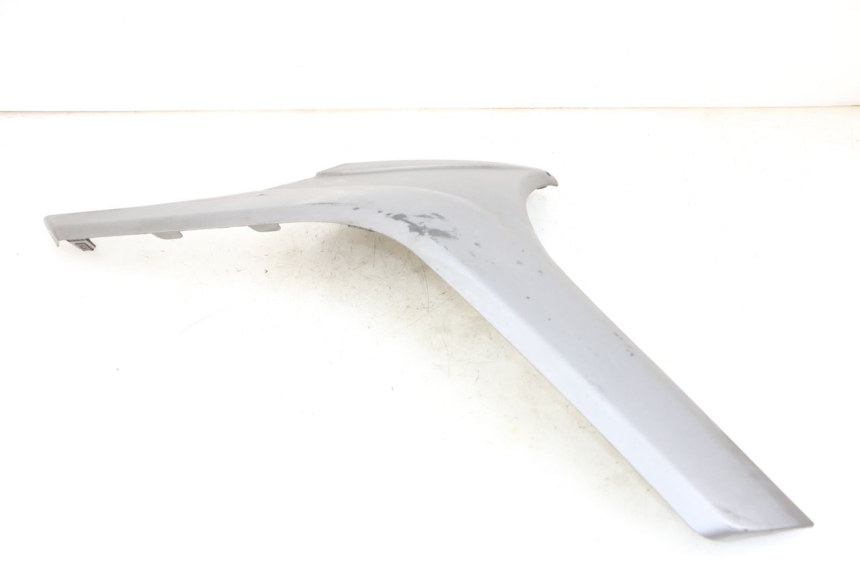 photo de BAS DE CAISSE GAUCHE SUZUKI BURGMAN 650 (2013 - 2020)