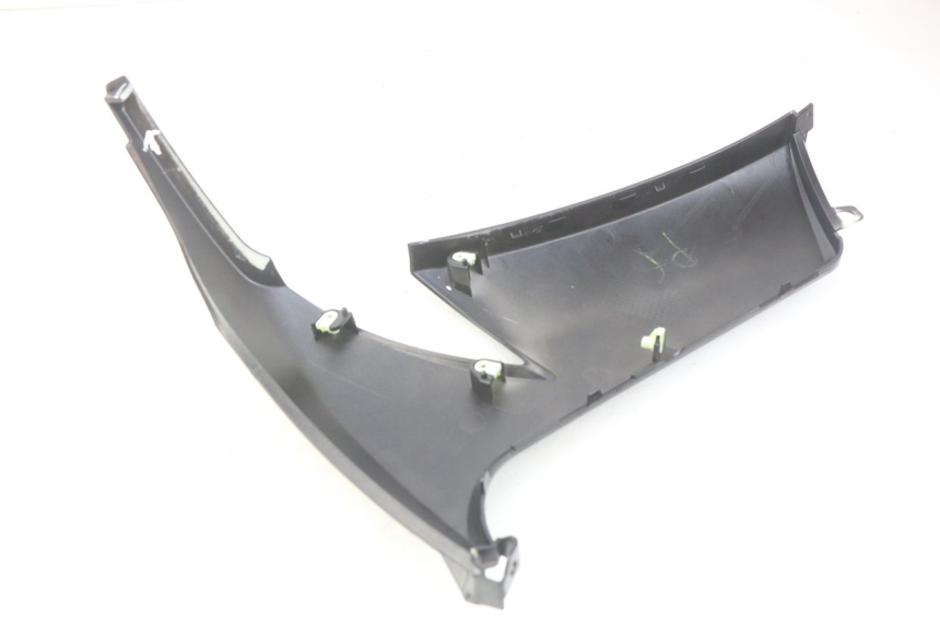 photo de BAS DE CAISSE GAUCHE PEUGEOT CITYSTAR 125 (2011 - 2017)