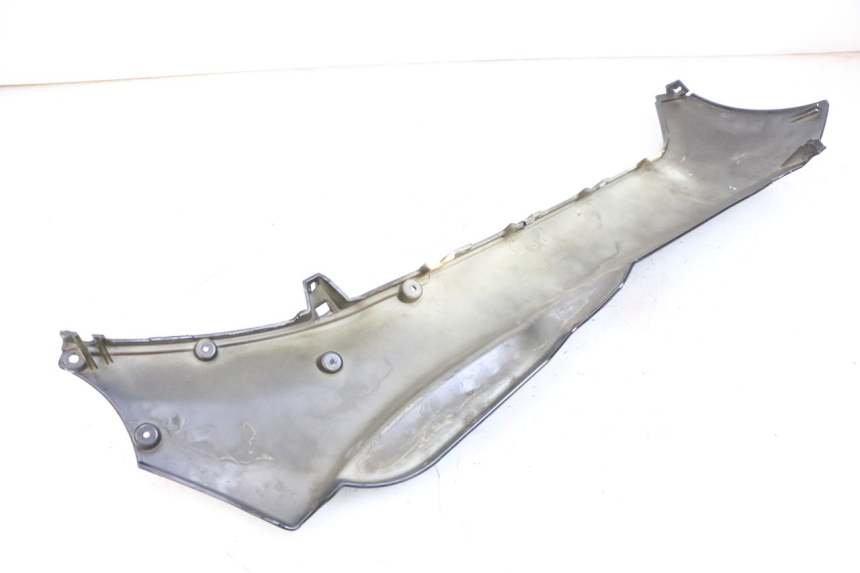 photo de BAS DE CAISSE GAUCHE PIAGGIO MP3 125 (2006 - 2014)