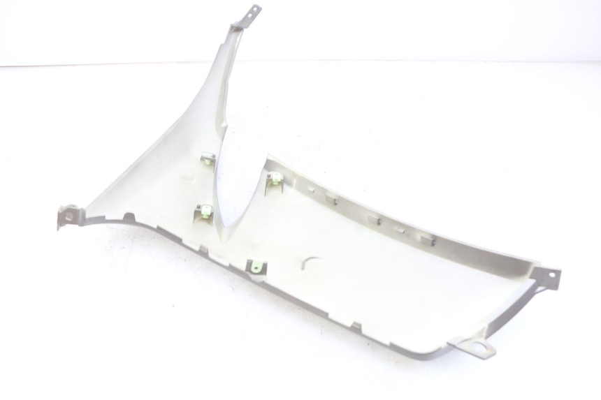 photo de BAS DE CAISSE GAUCHE PEUGEOT CITYSTAR AIR 125 (2014 - 2017)