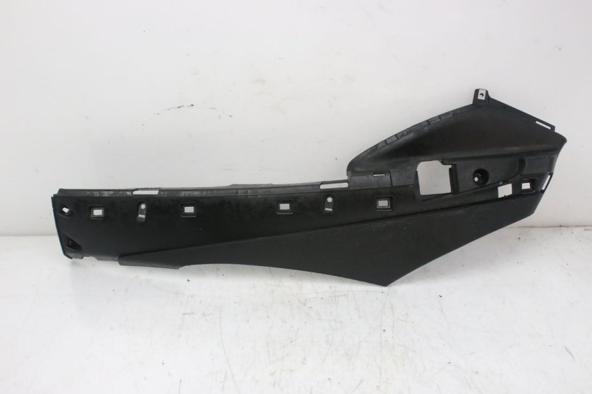 photo de BAS DE CAISSE GAUCHE PIAGGIO FLY 4T 50 (2013 - 2017)