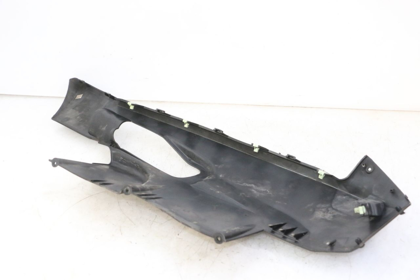 photo de BAS DE CAISSE GAUCHE PEUGEOT SATELIS 125 (2013 - 2018)