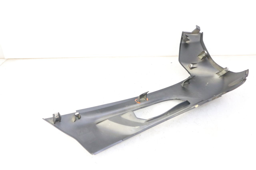 photo de BAS DE CAISSE GAUCHE APRILIA SXR 50 (2021 - 2023)