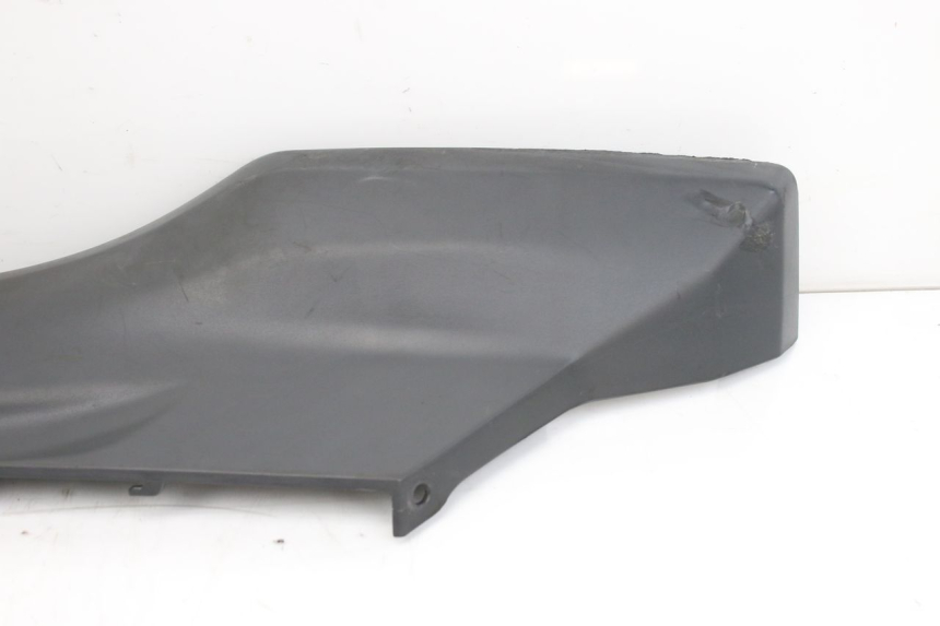 photo de BAS DE CAISSE GAUCHE SUZUKI UH BURGMAN 125 (2002 - 2006) - Pièce contrôlée