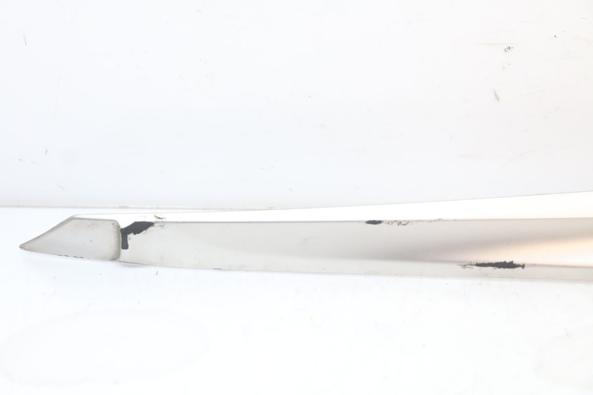 photo de BAS DE CAISSE GAUCHE YAMAHA XMAX X-MAX ABS 125 (2017 - 2020)