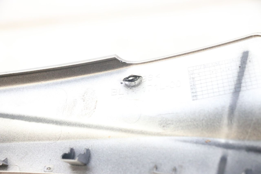 photo de BAS DE CAISSE GAUCHE YAMAHA XMAX X-MAX ABS 125 (2017 - 2020)