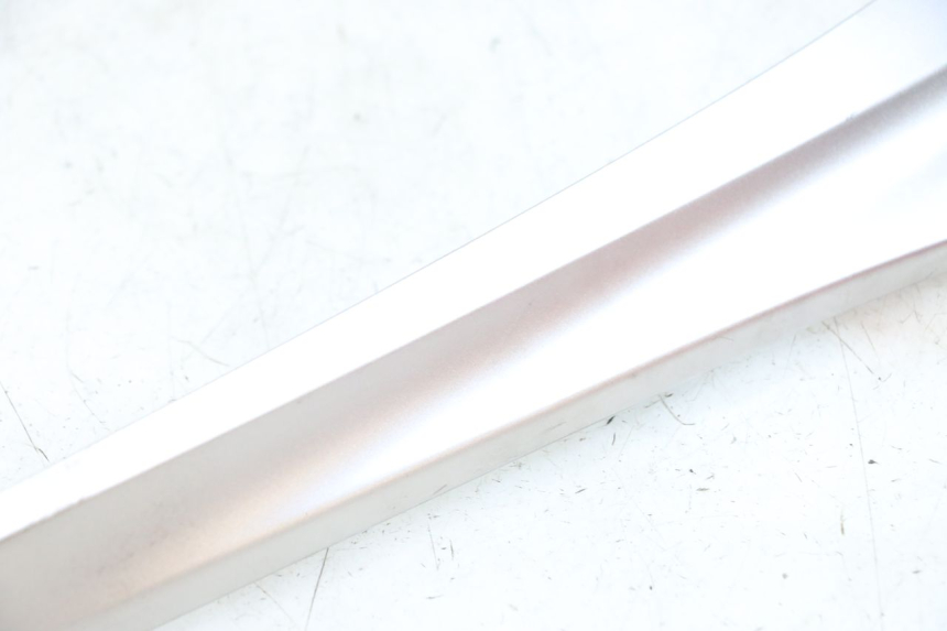 photo de BAS DE CAISSE GAUCHE YAMAHA XMAX X-MAX ABS 125 (2017 - 2020)