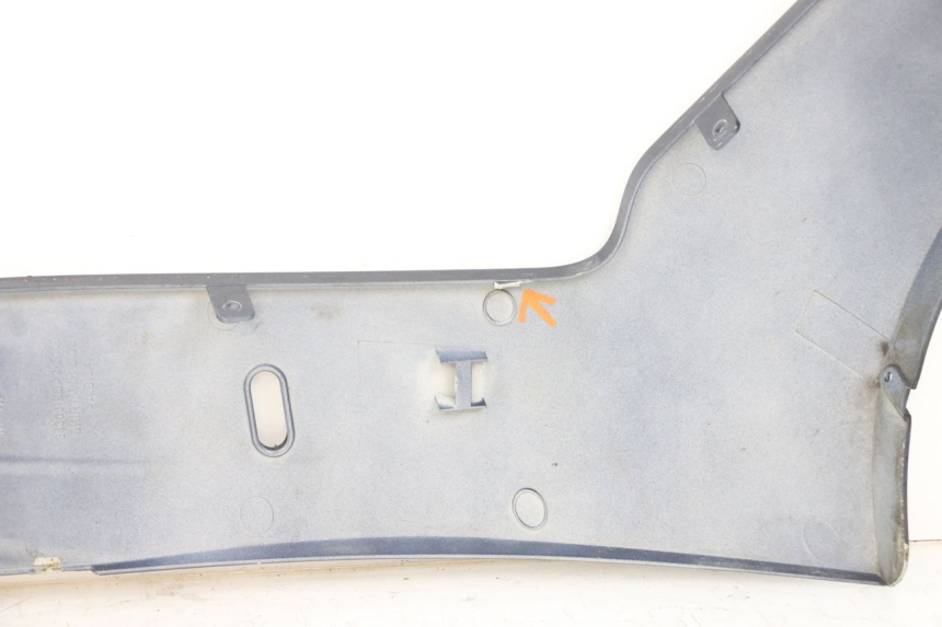 photo de Lower left side panel KYMCO XCITING 250 (2006 - 2009) - Autre angle de vue