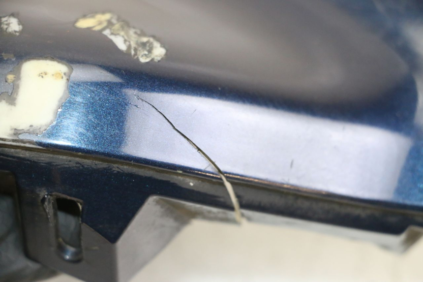 photo de BAS DE CAISSE GAUCHE PIAGGIO XEVO - X EVO 125 (2007 - 2016) - Points de fixation