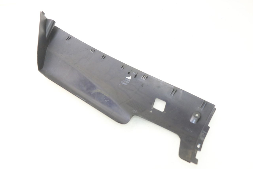 photo de BAS DE CAISSE GAUCHE YAMAHA YP MAJESTY 125 (1998 - 2001)