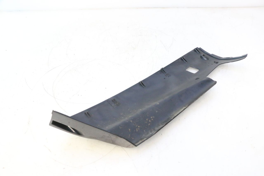 photo de BAS DE CAISSE GAUCHE YAMAHA YP MAJESTY 125 (1998 - 2001) - Marquages et références