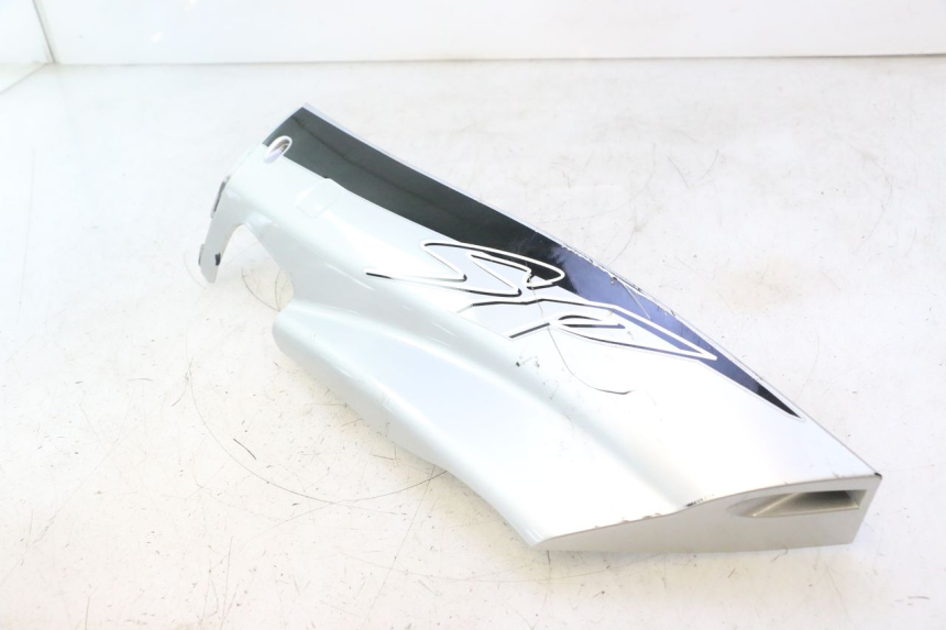 photo de BAS DE CAISSE GAUCHE YAMAHA YP MAJESTY 125 (2002 - 2006) - État de surface