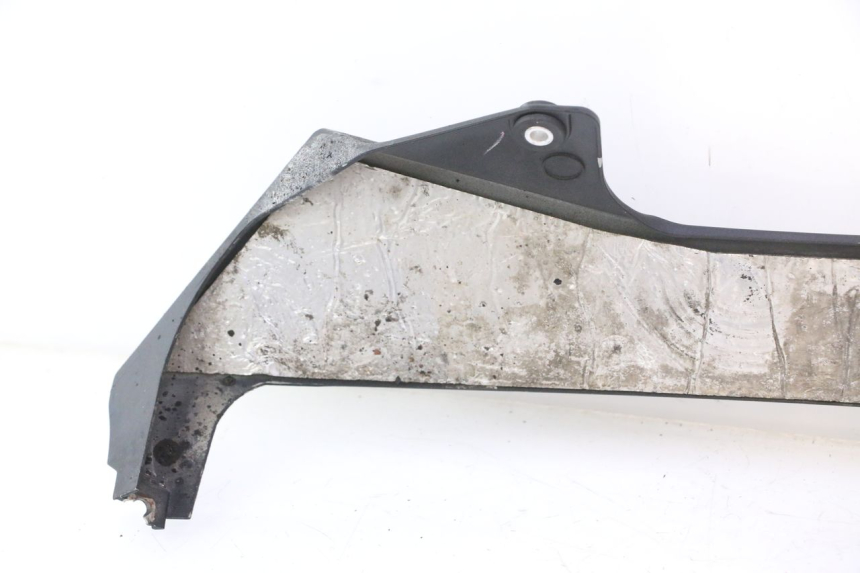 photo de BAS DE CAISSE GAUCHE YAMAHA YZF R6 600 (2008 - 2009) - État de surface