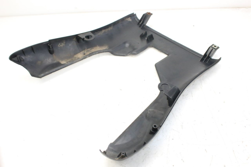 photo de BAS DE CAISSE PIAGGIO LIBERTY 4T 50 (2004 - 2008) - Points de fixation