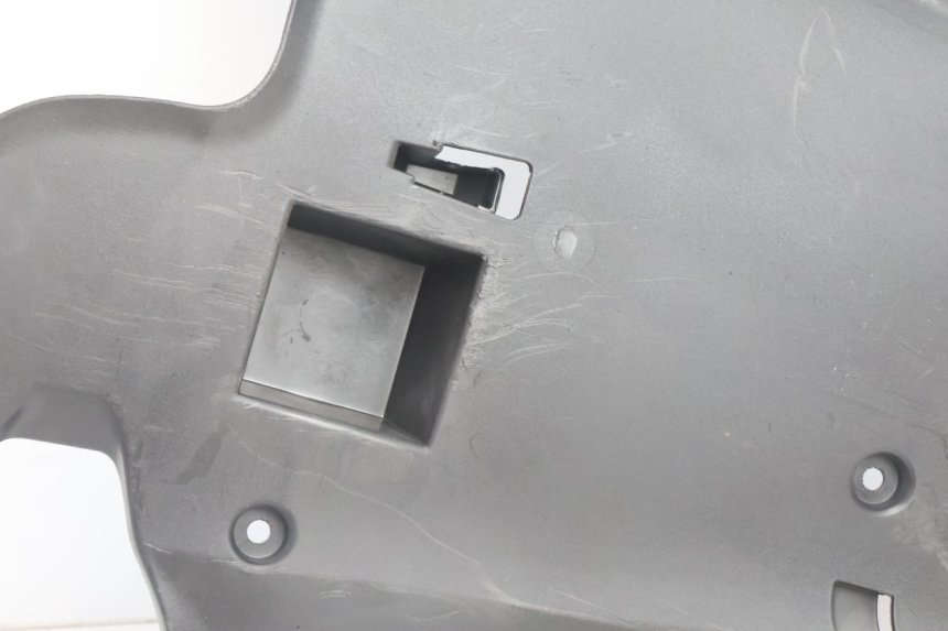 photo de BAS DE CAISSE YAMAHA N-MAX NMAX 125 (2021 - 2024) - Autre angle de vue