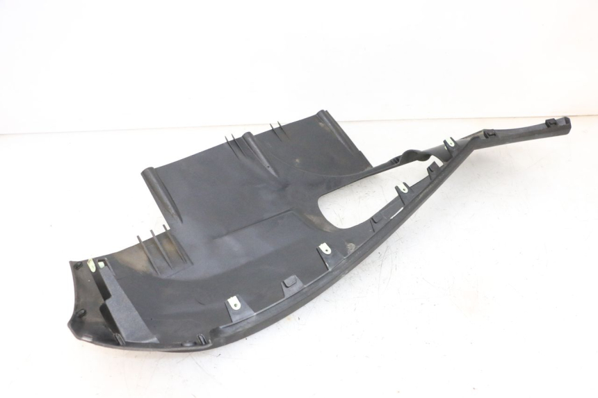 photo de BAS DE CAISSE PEUGEOT SATELIS 125 (2013 - 2018) - Points de fixation