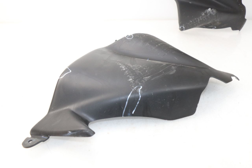photo de BAS DE CAISSE YAMAHA TDM ABS 900 (2002 - 2014) - Zoom composants