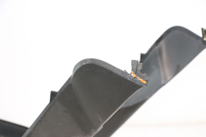 photo de BAS DE CAISSE PEUGEOT TREKKER 50 (1995 - 2004) - Autre angle de vue