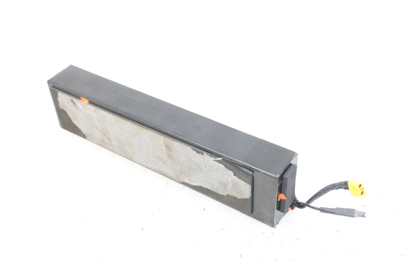 photo de BATTERIE URBANGLIDE 100XS 1