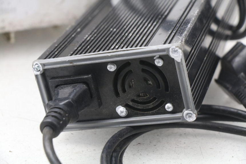 photo de BATTERIE ERIDER CARGO 1 (2009 - 2018) - Inspection visuelle