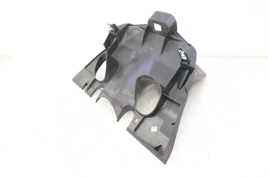 photo de BAVETTE ARRIERE SUZUKI BURGMAN 125 (2007 - 2014) - Autre angle de vue