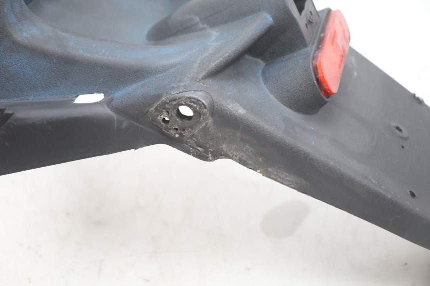 photo de BAVETTE ARRIERE GILERA GP 800 (2007 - 2013) - Gros plan technique
