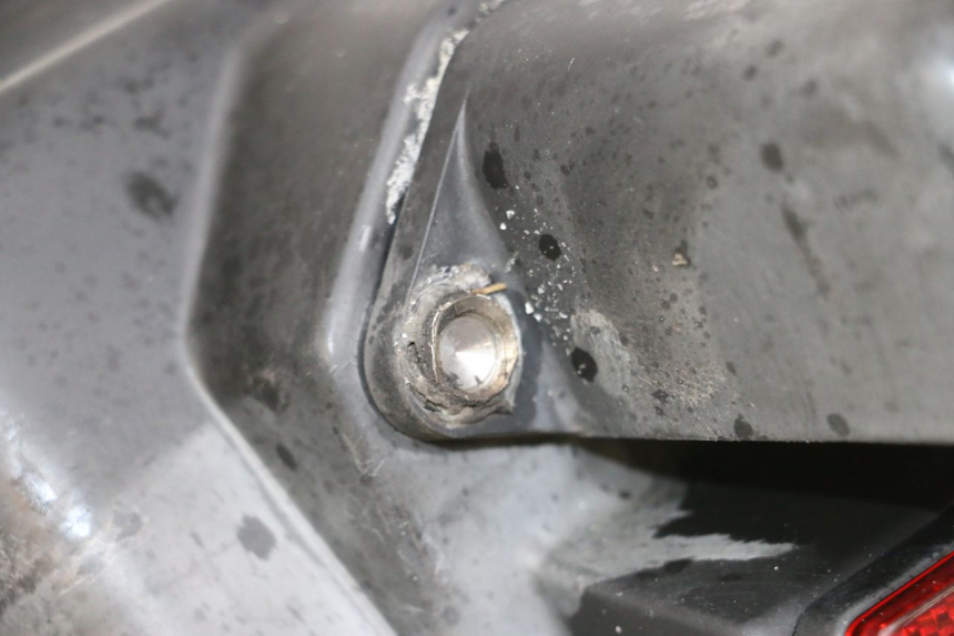 photo de BAVETTE ARRIERE KAWASAKI GPX R WARBIRD 600 (1988 - 1993) - Marquages et références