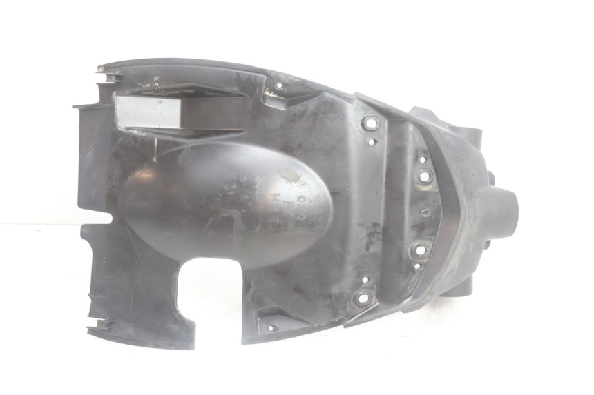 photo de BAVETTE ARRIERE PEUGEOT KISBEE 4T 50 (2010 - 2017) - Gros plan technique