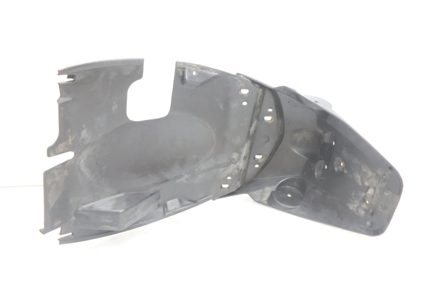 photo de BAVETTE ARRIERE PEUGEOT KISBEE 4T 50 (2010 - 2017) - Points de fixation