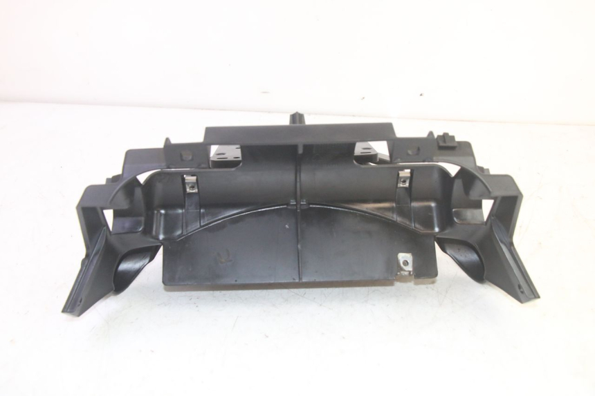 photo de BAVETTE ARRIERE PIAGGIO MP3 HPE 350 (2018 - 2020) - Vue d’ensemble