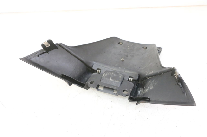 photo de BAVETTE ARRIERE PIAGGIO VESPA GRANTURISMO 200 (2004 - 2005)