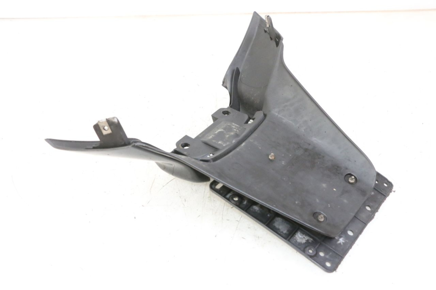 photo de BAVETTE ARRIERE PIAGGIO VESPA GRANTURISMO 200 (2004 - 2005)