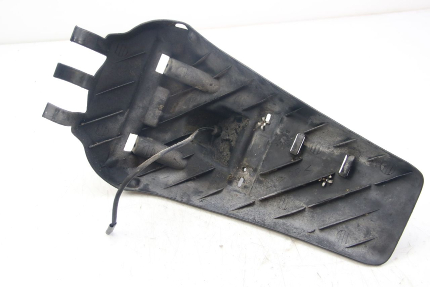 photo de BAVETTE ARRIERE MBK SKYLINER 125 (1998 - 2001)