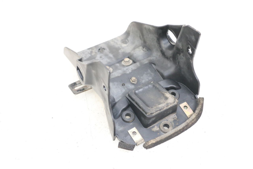 photo de BAVETTE ARRIERE SUZUKI GZ MARAUDER 125 (1998 - 2004)