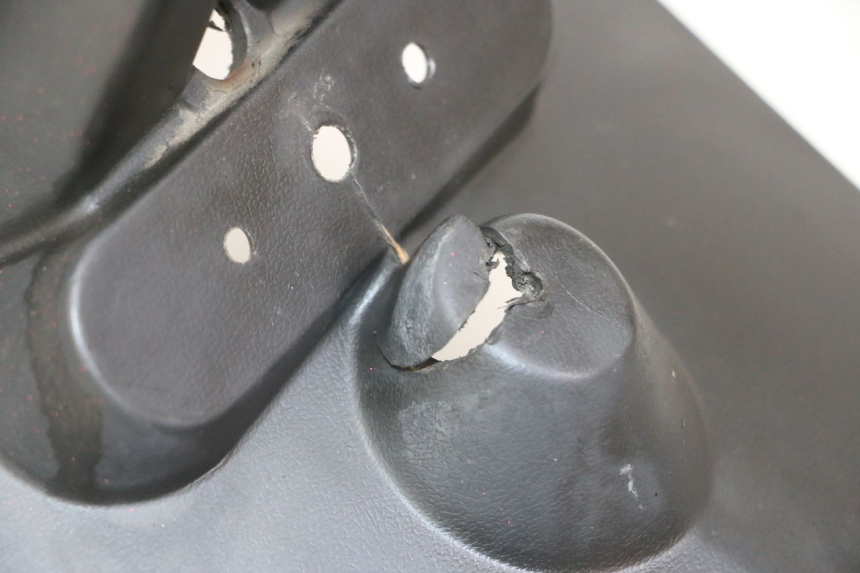 photo de BAVETTE ARRIERE PEUGEOT TWEET PRO CARGO 50 (2018 - 2022) - Points de fixation