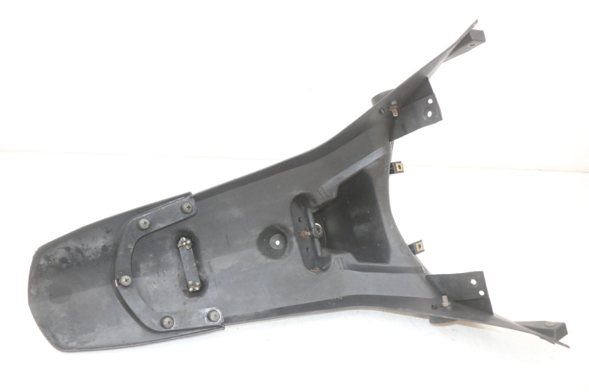 photo de BAVETTE ARRIERE PEUGEOT TWEET 125 (2018 - 2021) - Marquages et références