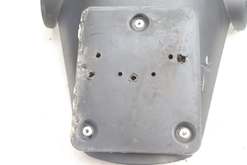 photo de BAVETTE ARRIERE PIAGGIO VESPA PRIMAVERA 2T 50 (2013 - 2018) - Gros plan technique