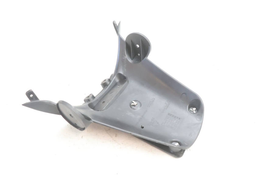 photo de BAVETTE ARRIERE PIAGGIO VESPA PRIMAVERA 2T 50 (2013 - 2018) - Points de fixation