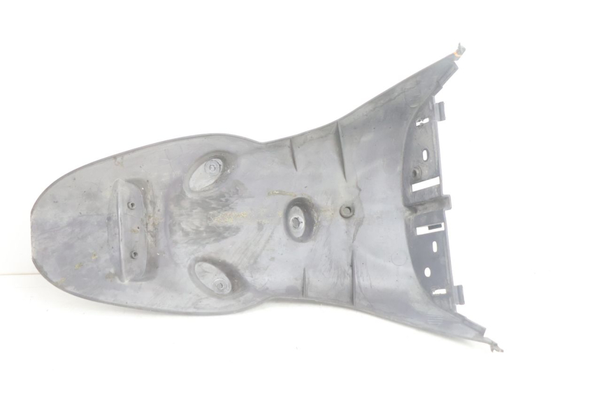 photo de BAVETTE ARRIERE PEUGEOT VIVACITY 100 (1999 - 2008) - Points de fixation