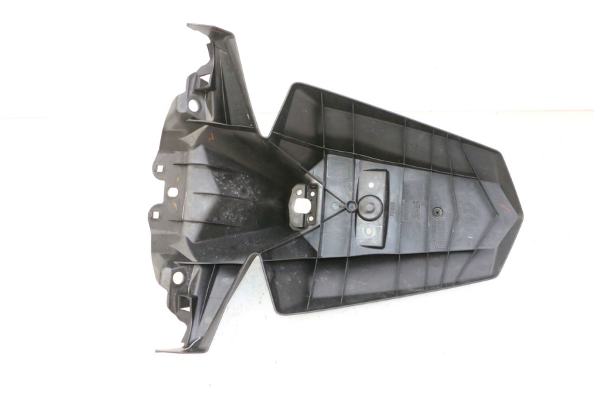 photo de BAVETTE ARRIERE YAMAHA XMAX X-MAX 125 (2021 - 2025) - Zoom état d’usage