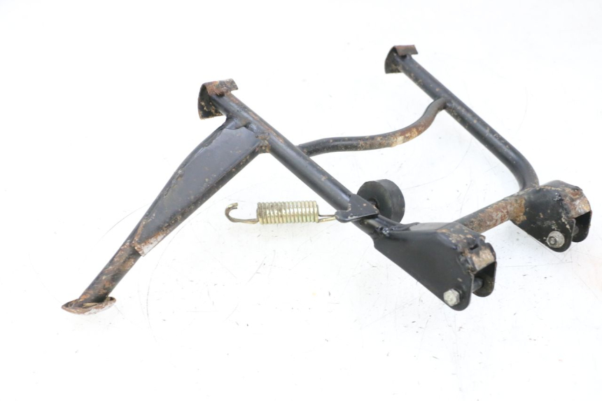 photo de BEQUILLE CENTRALE KYMCO AGILITY 4T 50 (2018 - 2022) - Gros plan technique