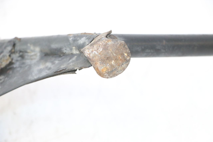 photo de BEQUILLE CENTRALE SUZUKI BURGMAN 125 (2007 - 2014) - Zoom état d’usage