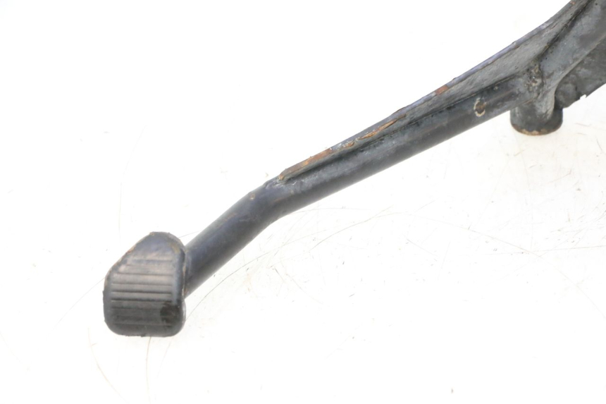 photo de BEQUILLE CENTRALE SUZUKI BURGMAN 125 (2007 - 2014) - Points de fixation