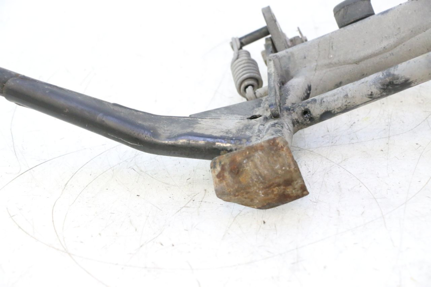 photo de BEQUILLE CENTRALE SUZUKI BURGMAN EXECUTIVE ABS 650 (2006 - 2012) - Autre angle de vue