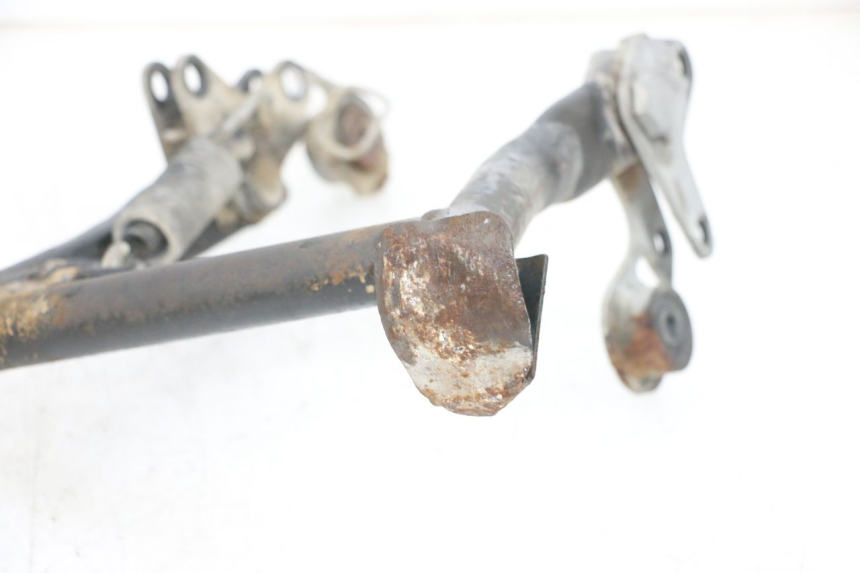 photo de BEQUILLE CENTRALE YAMAHA FJR ABS 1300 (2006 - 2012) - Points de fixation