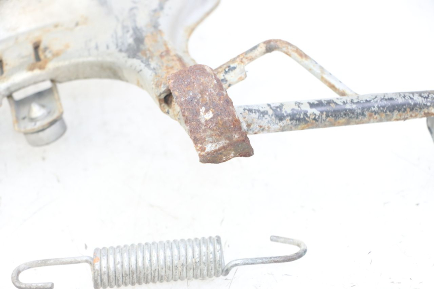 photo de BEQUILLE CENTRALE PEUGEOT KISBEE 4T 50 (2018 - 2022)