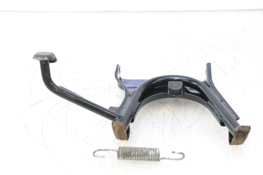 photo de BEQUILLE CENTRALE PEUGEOT KISBEE 4T 50 (2018 - 2022) - Gros plan technique