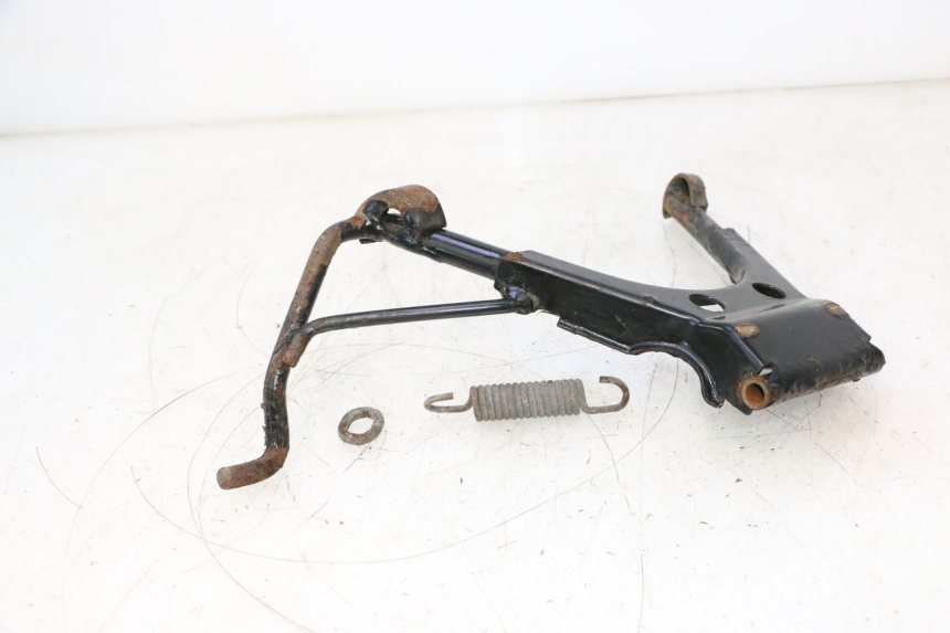 photo de BEQUILLE CENTRALE PEUGEOT LUDIX 50 (2008 - 2017) - Gros plan technique